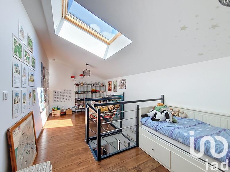 Maison - 176 m² - 8 pièces