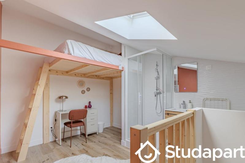 Chambre - 10 m² - 1 pièce