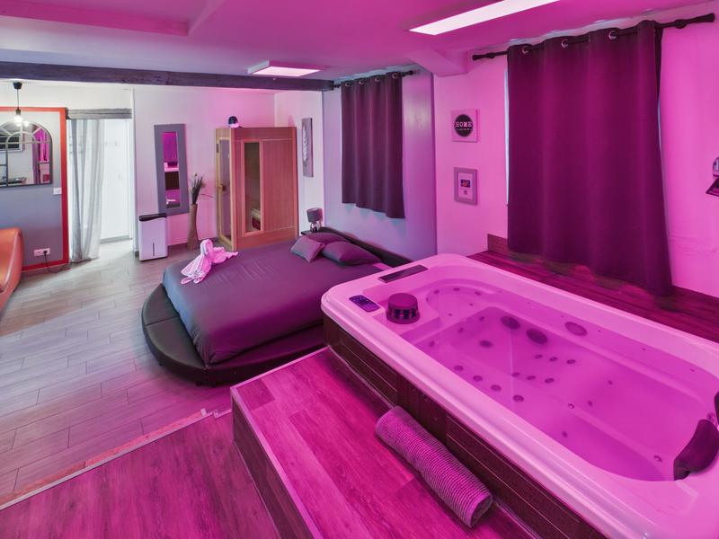 Maison - 600 m² - 7 pièces