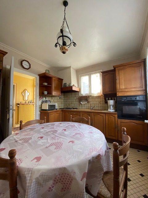 Maison - 140 m² - 8 pièces