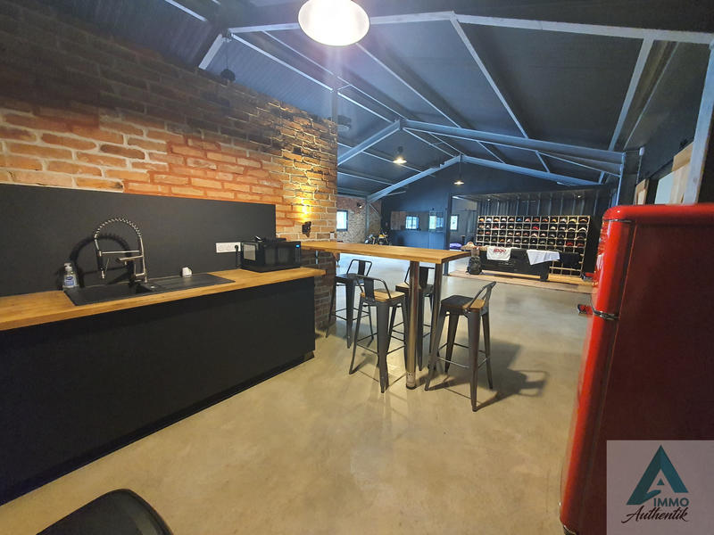 Local commercial - 400 m² - 6 pièces