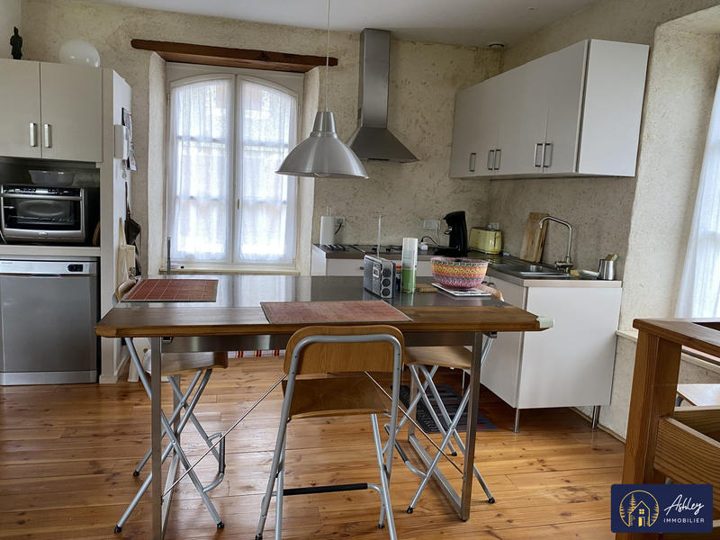 Maison ancienne - 225 m² - 6 pièces