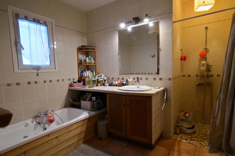 Maison - 179 m² - 8 pièces