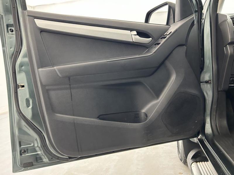 Isuzu d-max Vul 2.5 Td 163 Crew Solar a/C 4x4