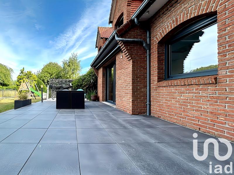 Maison - 199 m² - 9 pièces