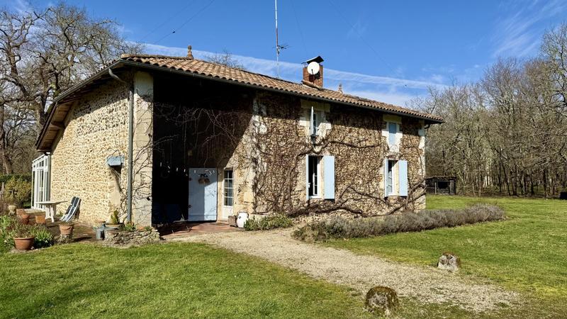Maison ancienne - 206 m² - 6 pièces
