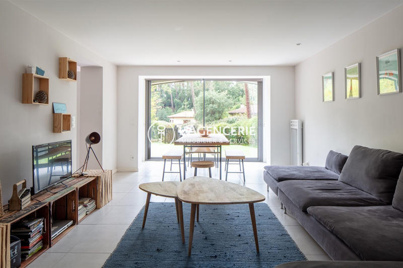 Maison - 190 m² - 6 pièces