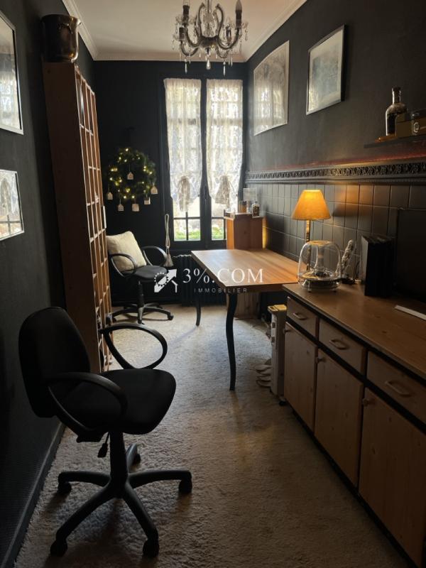 Demeure - 228 m² - 9 pièces