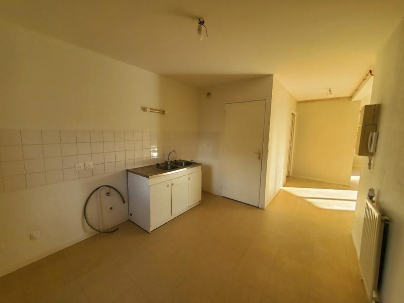 Appartement ancien - 80 m² - 4 pièces