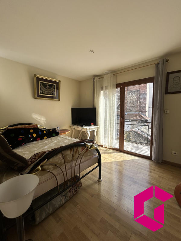 Maison - 190 m² - 7 pièces