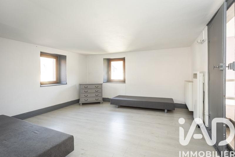 Maison - 102 m² - 5 pièces