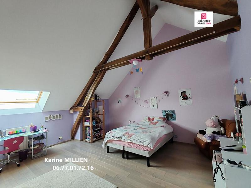 Maison - 325 m² - 10 pièces