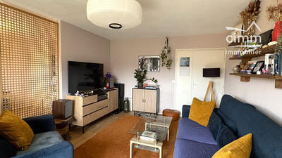 Appartement - 84 m² - 3 pièces