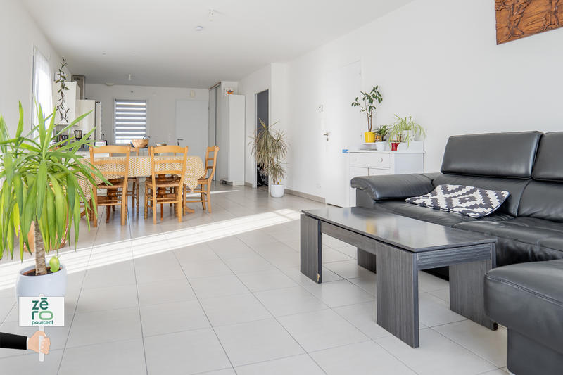 Maison - 96 m² - 5 pièces