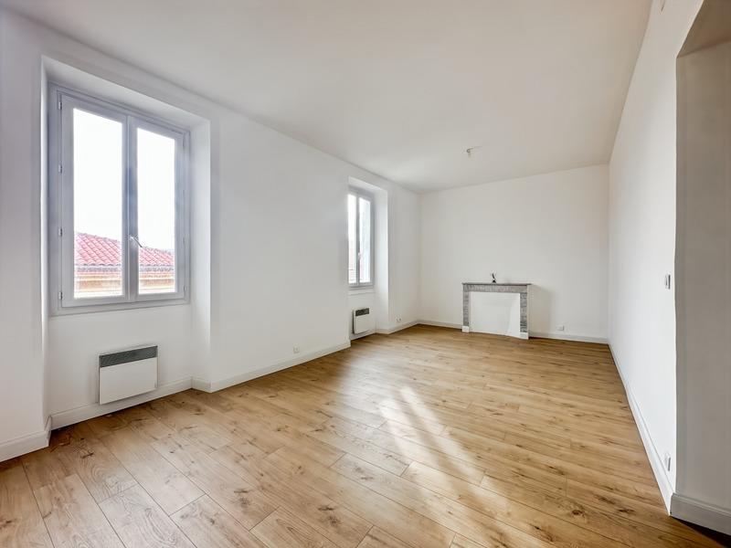 Appartement - 77 m² - 3 pièces