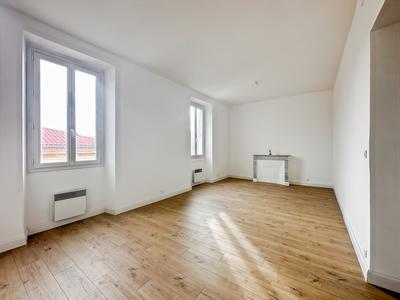 Appartement - 77 m² - 3 pièces