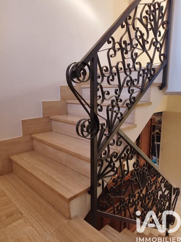 Maison - 180 m² - 7 pièces