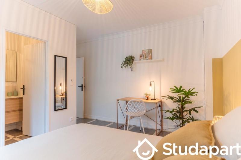 Chambre - 16 m² - 1 pièce