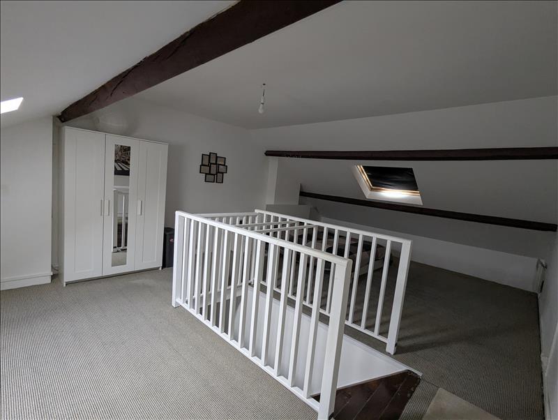 Chambre - 110 m² - 1 pièce