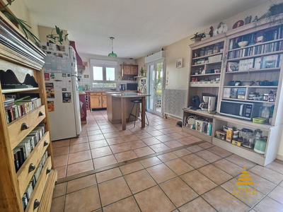 Maison - 112 m² - 8 pièces