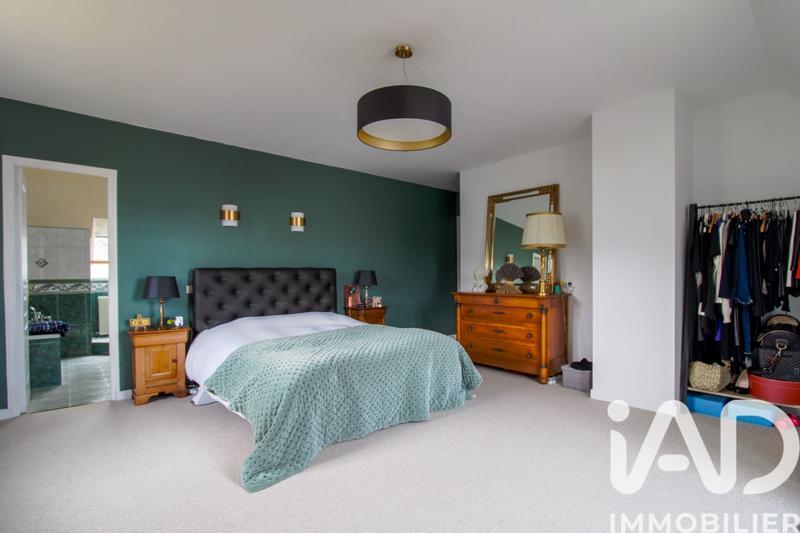 Maison - 247 m² - 6 pièces