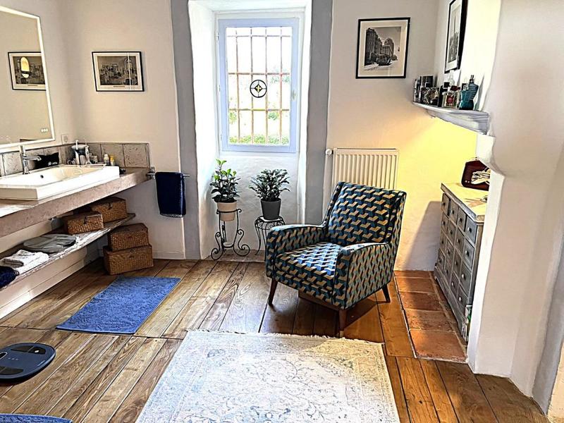 Demeure - 298 m² - 8 pièces