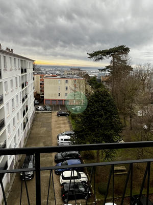 Appartement - 70 m² - 4 pièces