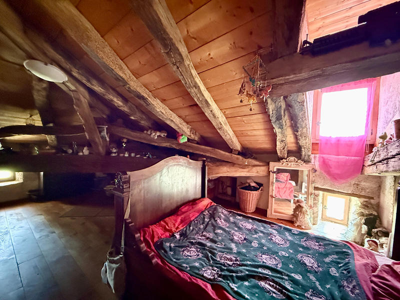 Maison - 387 m² - 12 pièces