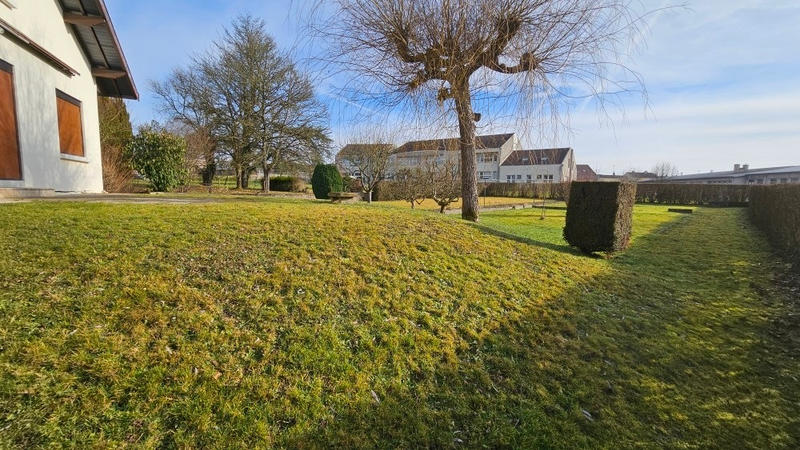 Maison - 99 m² - 5 pièces