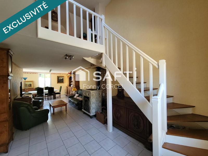 Maison - 165 m² - 8 pièces