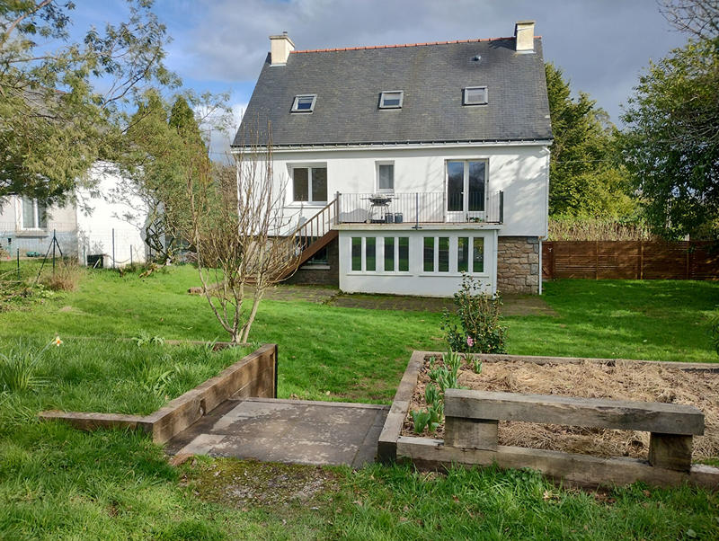 Maison - 108 m² - 6 pièces