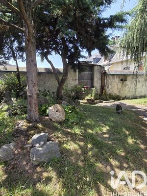 Maison de village - 80 m² - 4 pièces