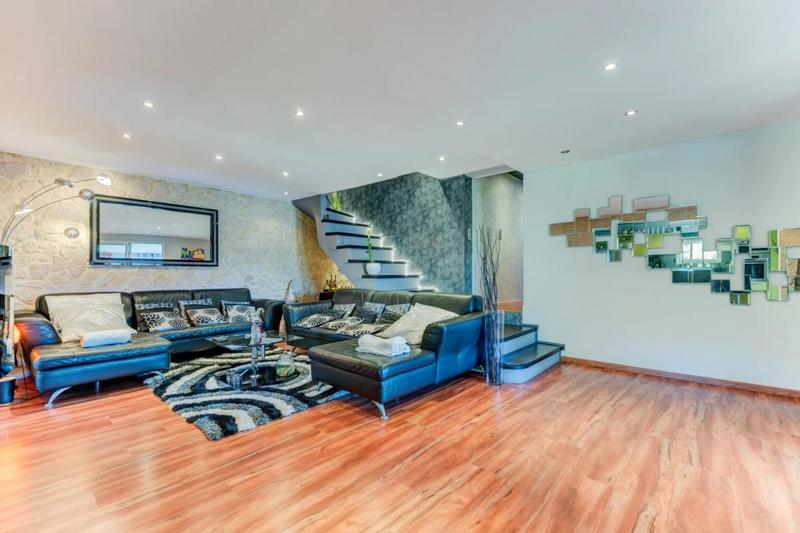 Villa - 159 m² - 6 pièces