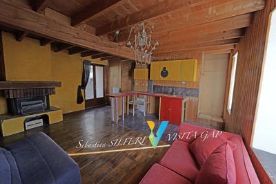 Maison - 107 m² - 6 pièces