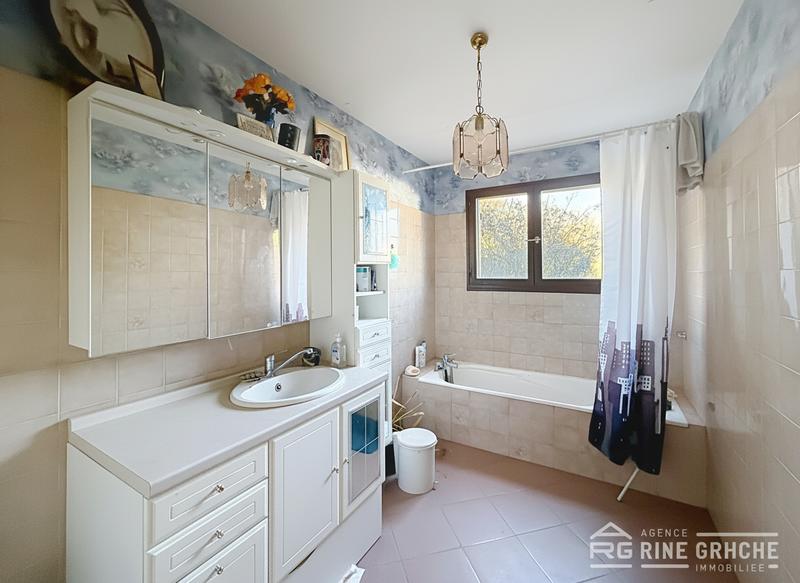 Maison - 94 m² - 4 pièces