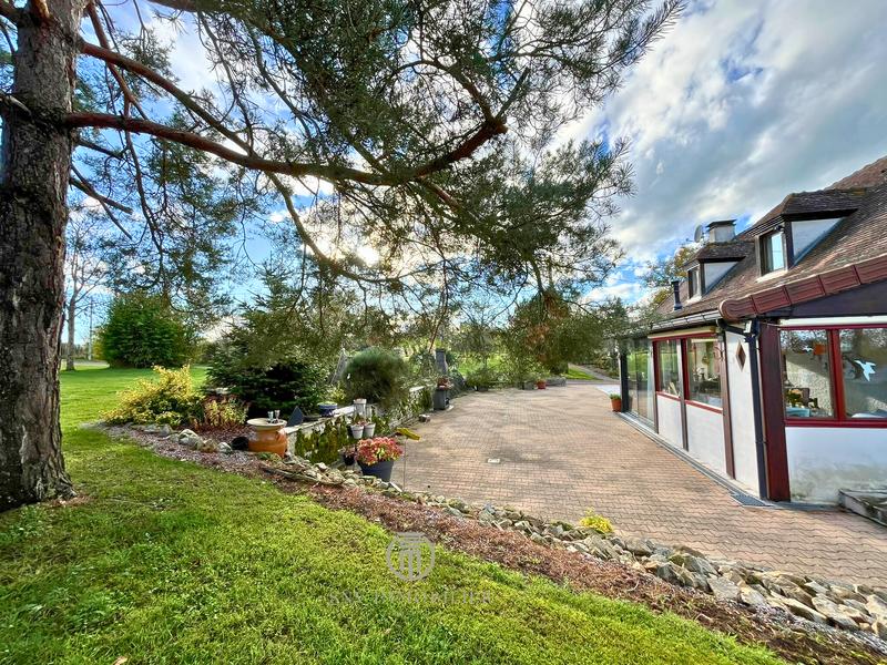 Propriété - 363 m² - 15 pièces