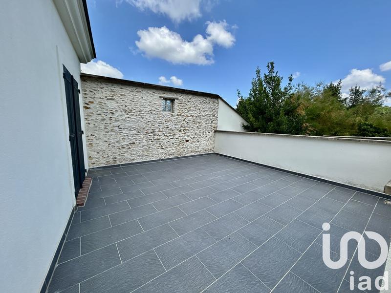 Maison - 229 m² - 9 pièces