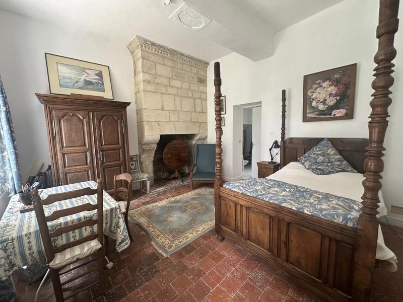 Maison - 420 m² - 12 pièces