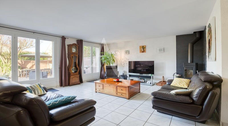 Maison - 156 m² - 8 pièces