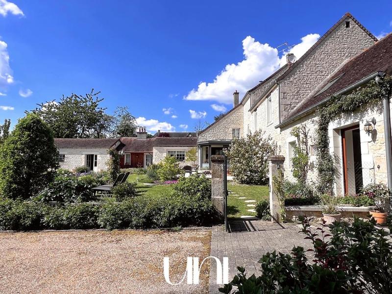 Maison - 400 m² - 7 pièces