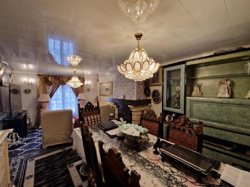 Maison - 121 m² - 7 pièces