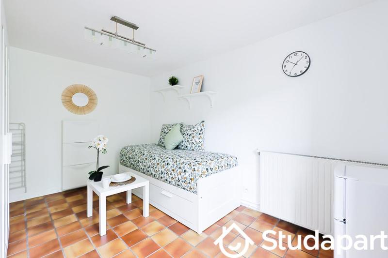 Chambre - 10 m² - 1 pièce