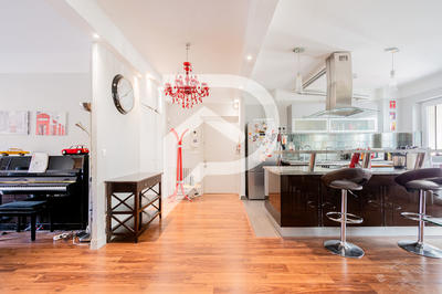 Appartement - 100 m² - 3 pièces