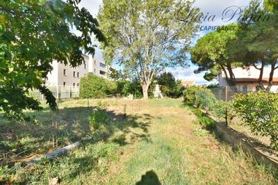 Terrain constructible - 999 m²