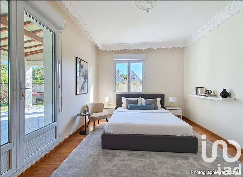 Maison - 170 m² - 5 pièces