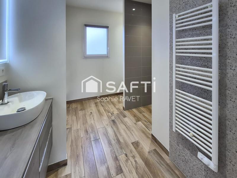 Maison - 140 m² - 6 pièces