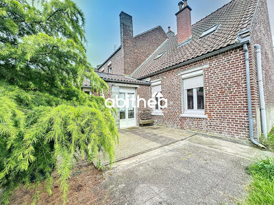 Maison - 99 m² - 4 pièces