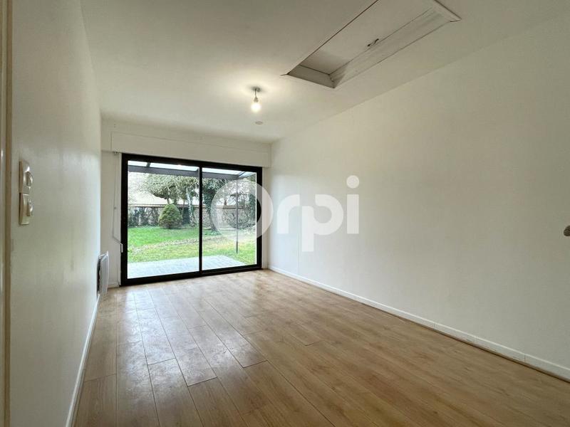 Maison - 96 m² - 5 pièces