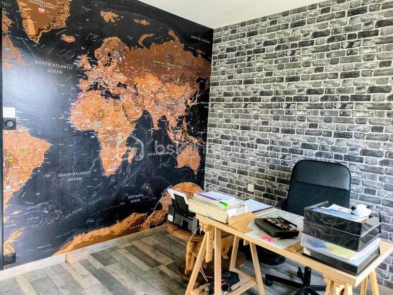 Maison traditionnelle - 174 m² - 6 pièces