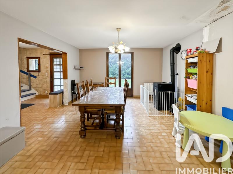 Maison - 121 m² - 6 pièces